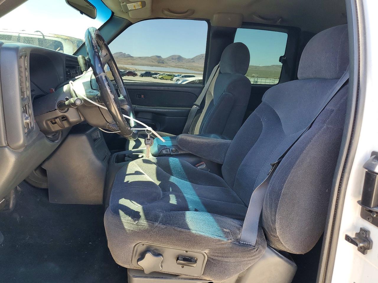 2001 GMC NEW SIERRA K1500 photo 7