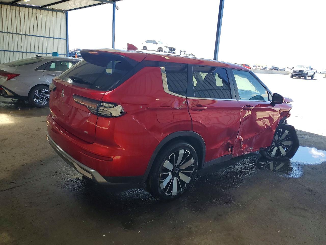 2025 MITSUBISHI OUTLANDER SE photo 3