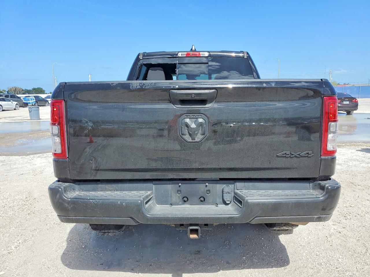 2023 RAM 1500 TRADESMAN photo 16