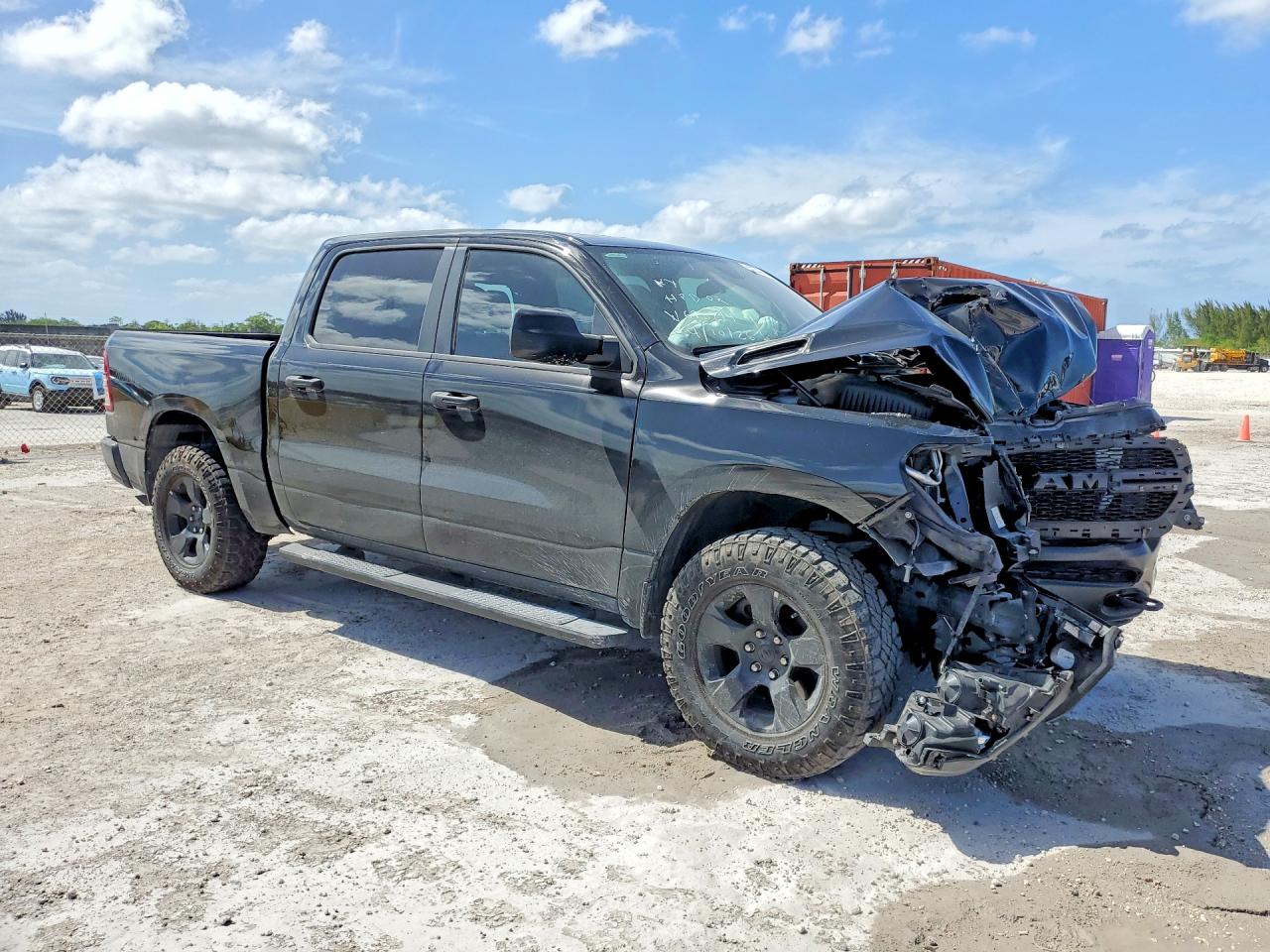 2023 RAM 1500 TRADESMAN photo 10