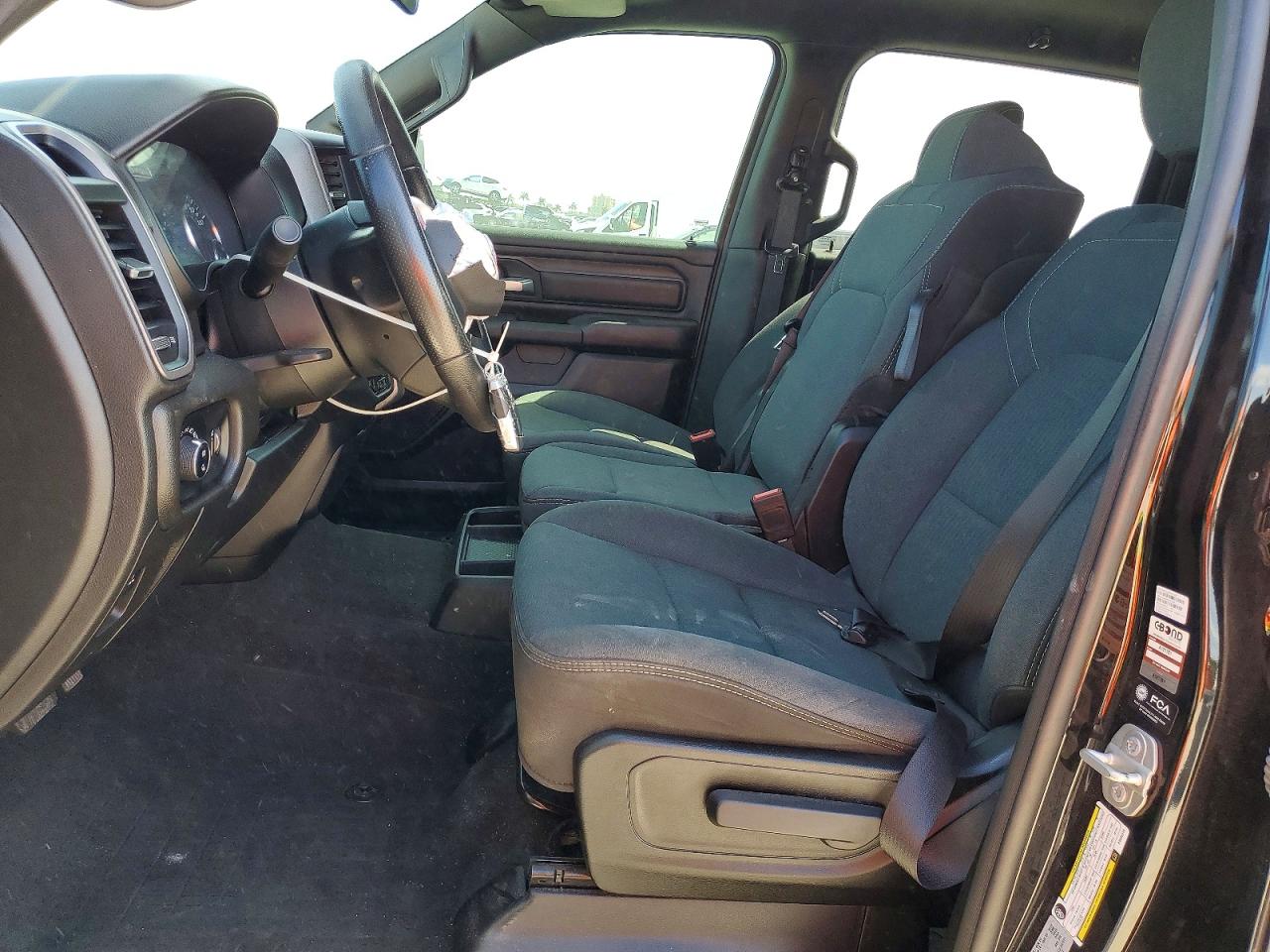 2023 RAM 1500 TRADESMAN photo 19