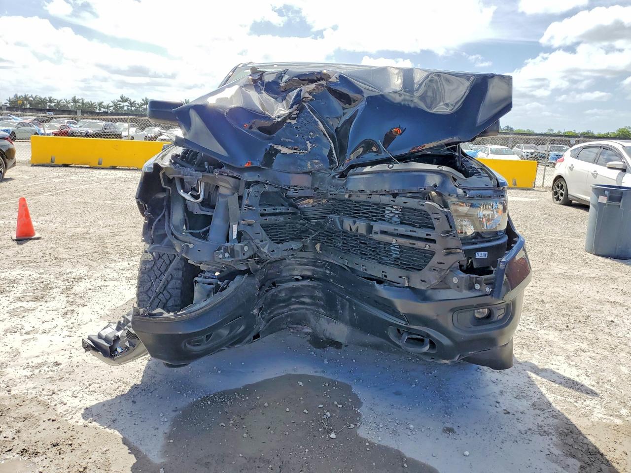 2023 RAM 1500 TRADESMAN photo 13