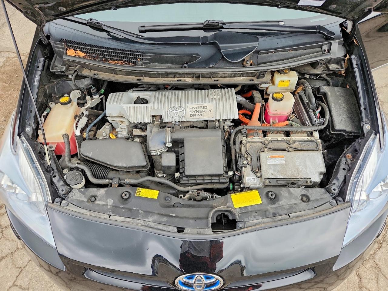 2011 TOYOTA PRIUS FIVE photo 31