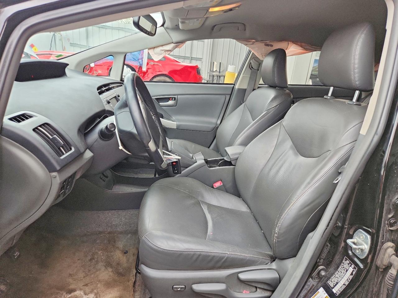 2011 TOYOTA PRIUS FIVE photo 19