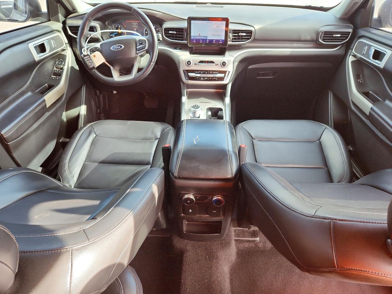 2021 FORD EXPLORER XLT photo 15