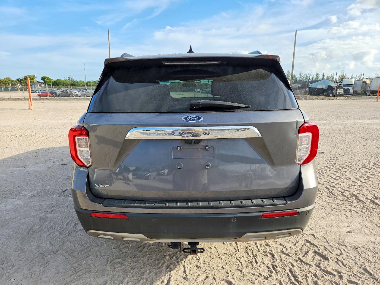 2021 FORD EXPLORER XLT photo 11
