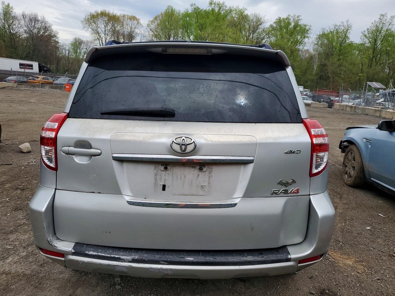 2011 TOYOTA RAV4 SPORT photo 11