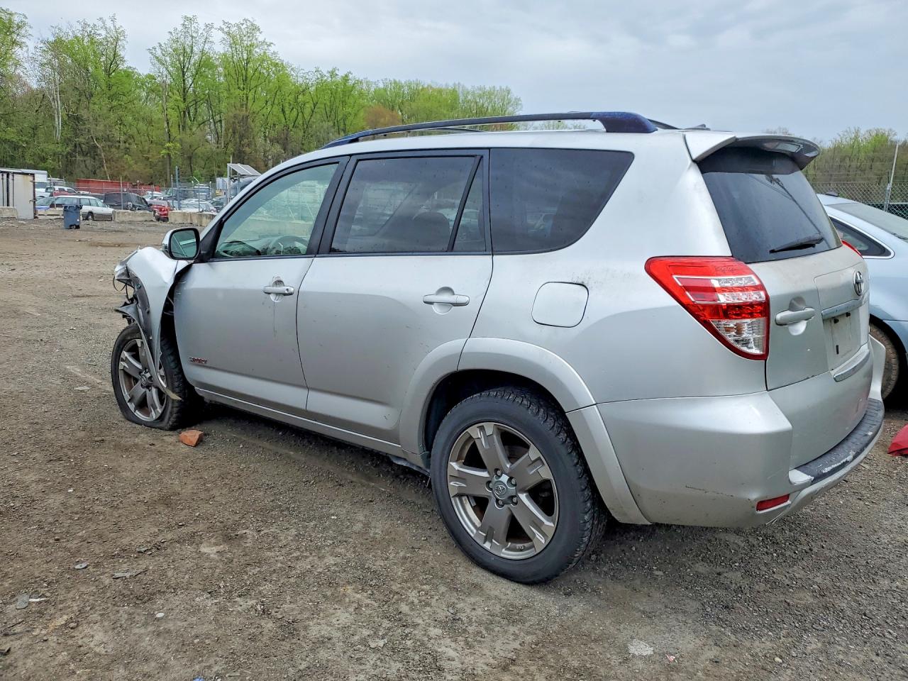 2011 TOYOTA RAV4 SPORT photo 3