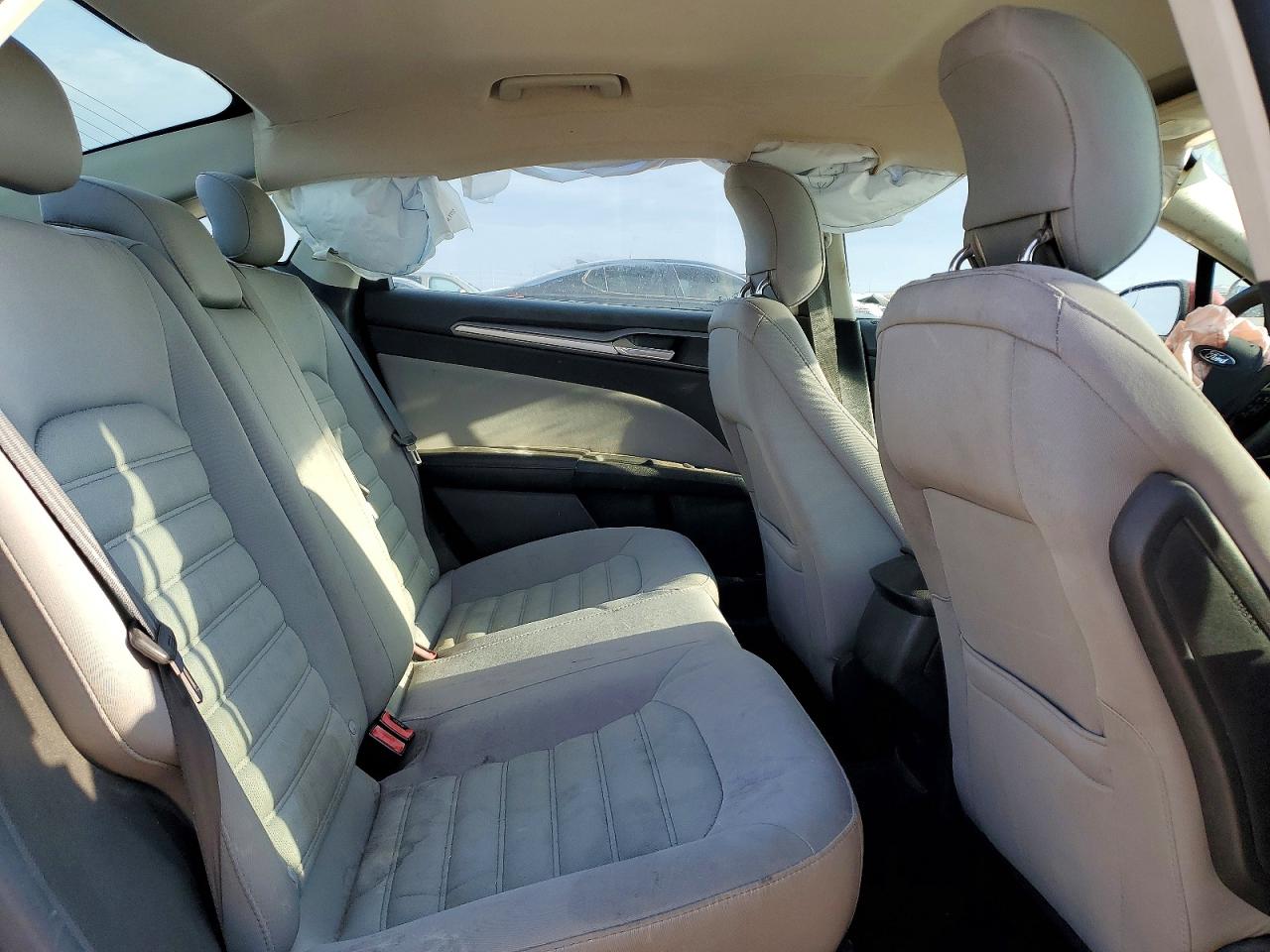 2014 FORD FUSION S photo 28