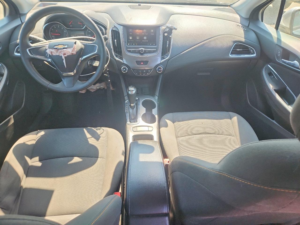 2019 CHEVROLET CRUZE LS photo 15