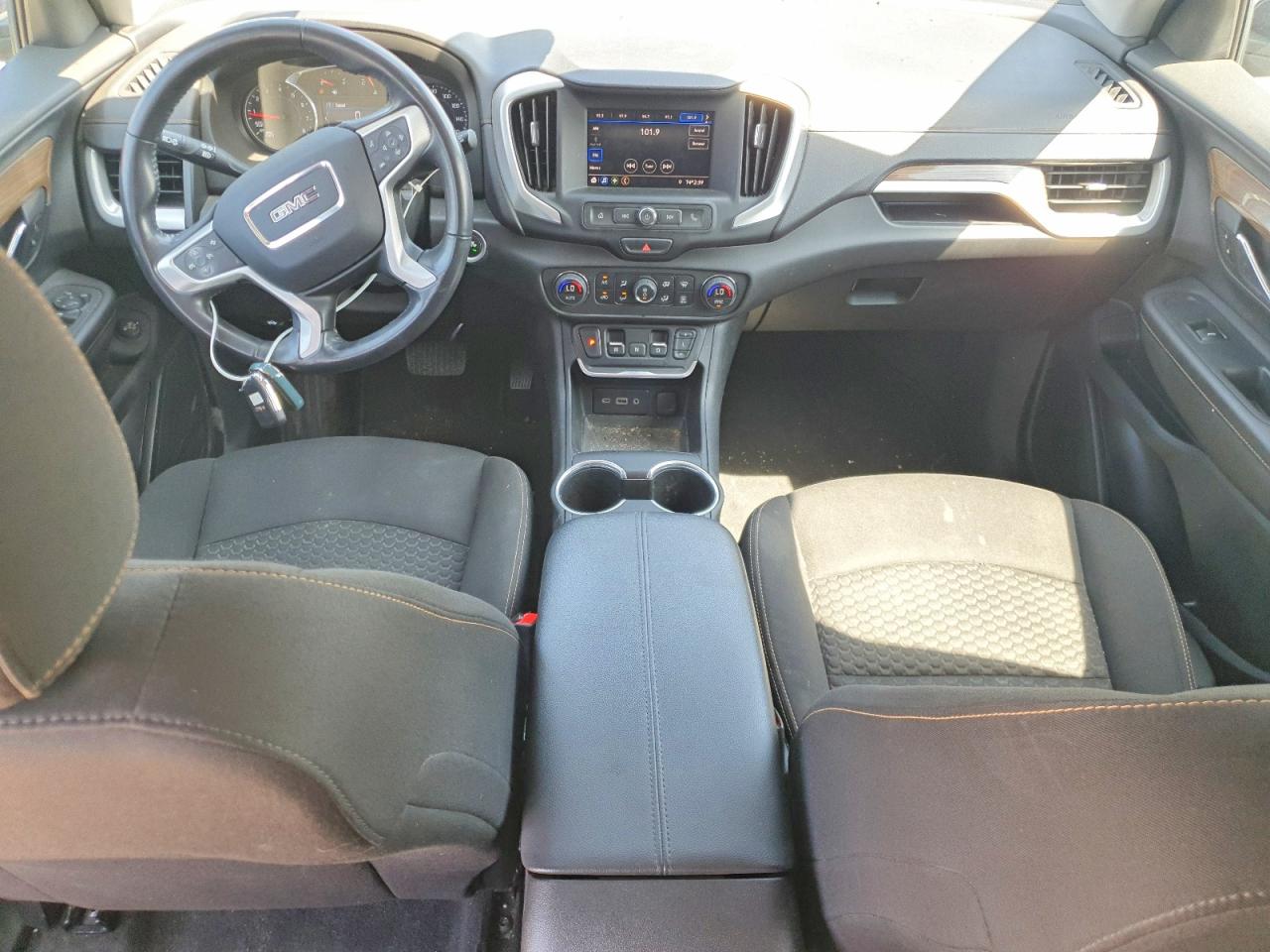 2020 GMC TERRAIN SLE photo 22