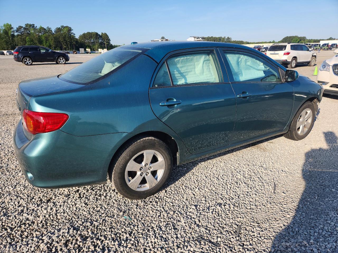 2010 TOYOTA COROLLA photo 5