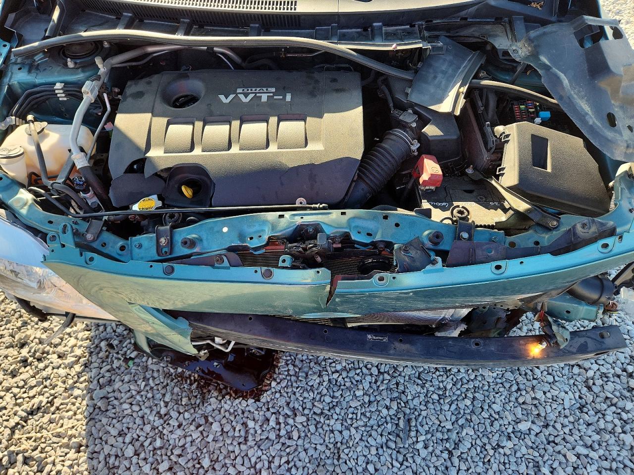 2010 TOYOTA COROLLA photo 21