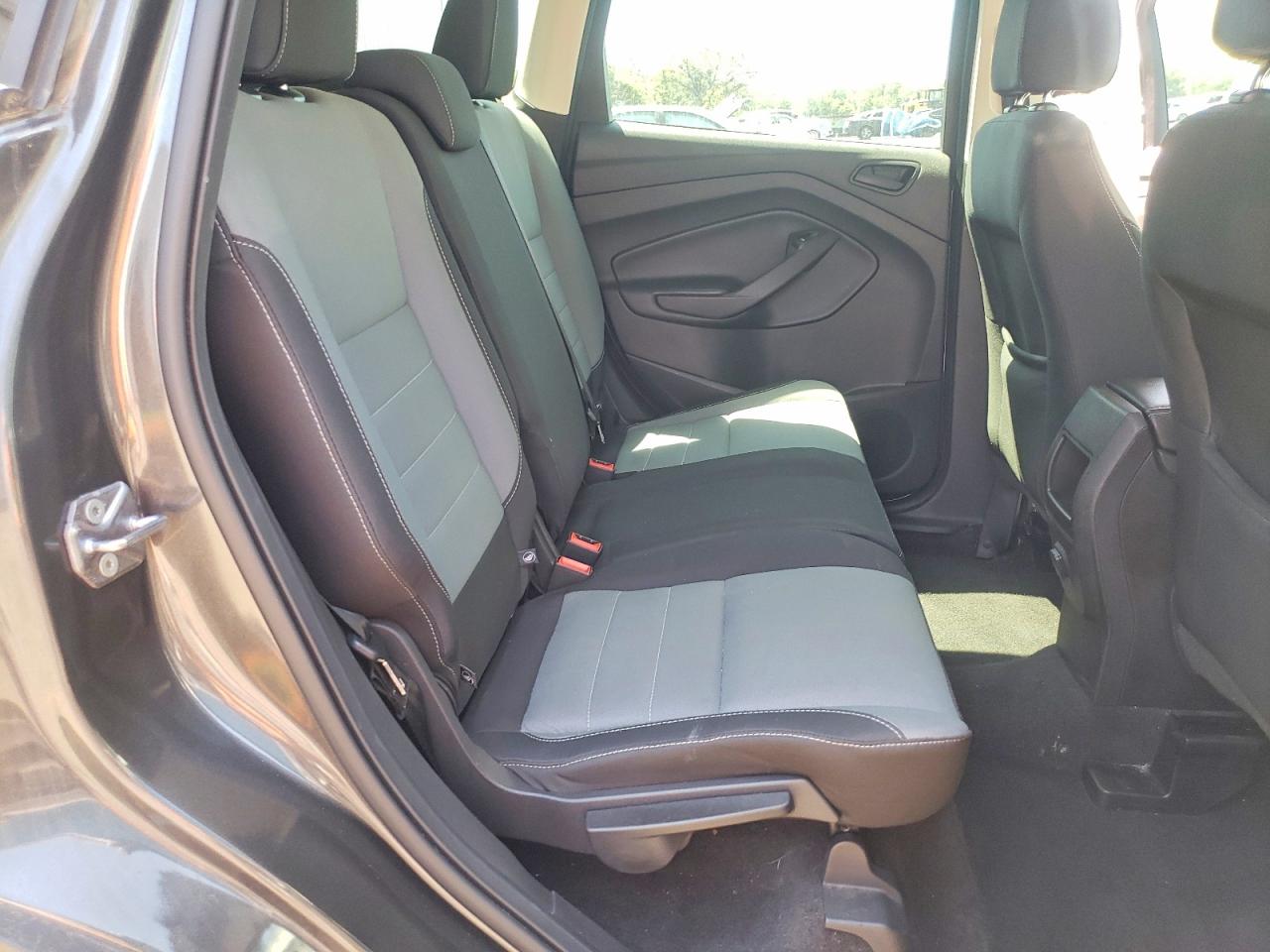 2017 FORD ESCAPE S photo 10