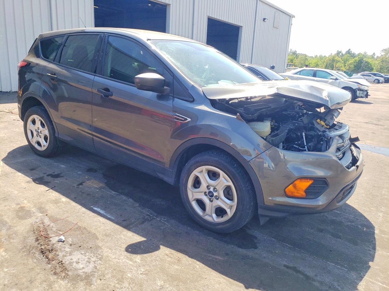 2017 FORD ESCAPE S photo 4