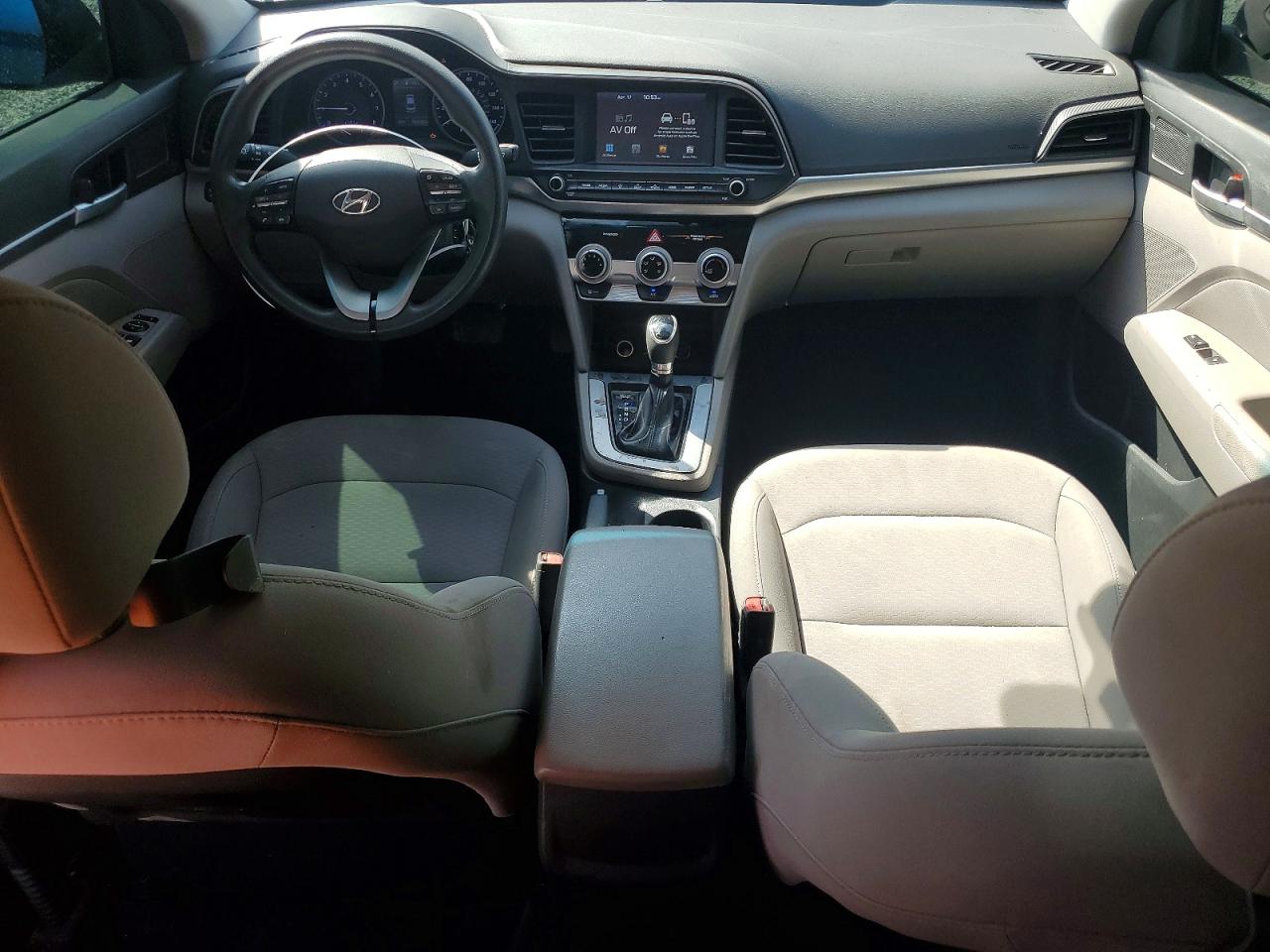 2019 HYUNDAI ELANTRA SEL photo 15
