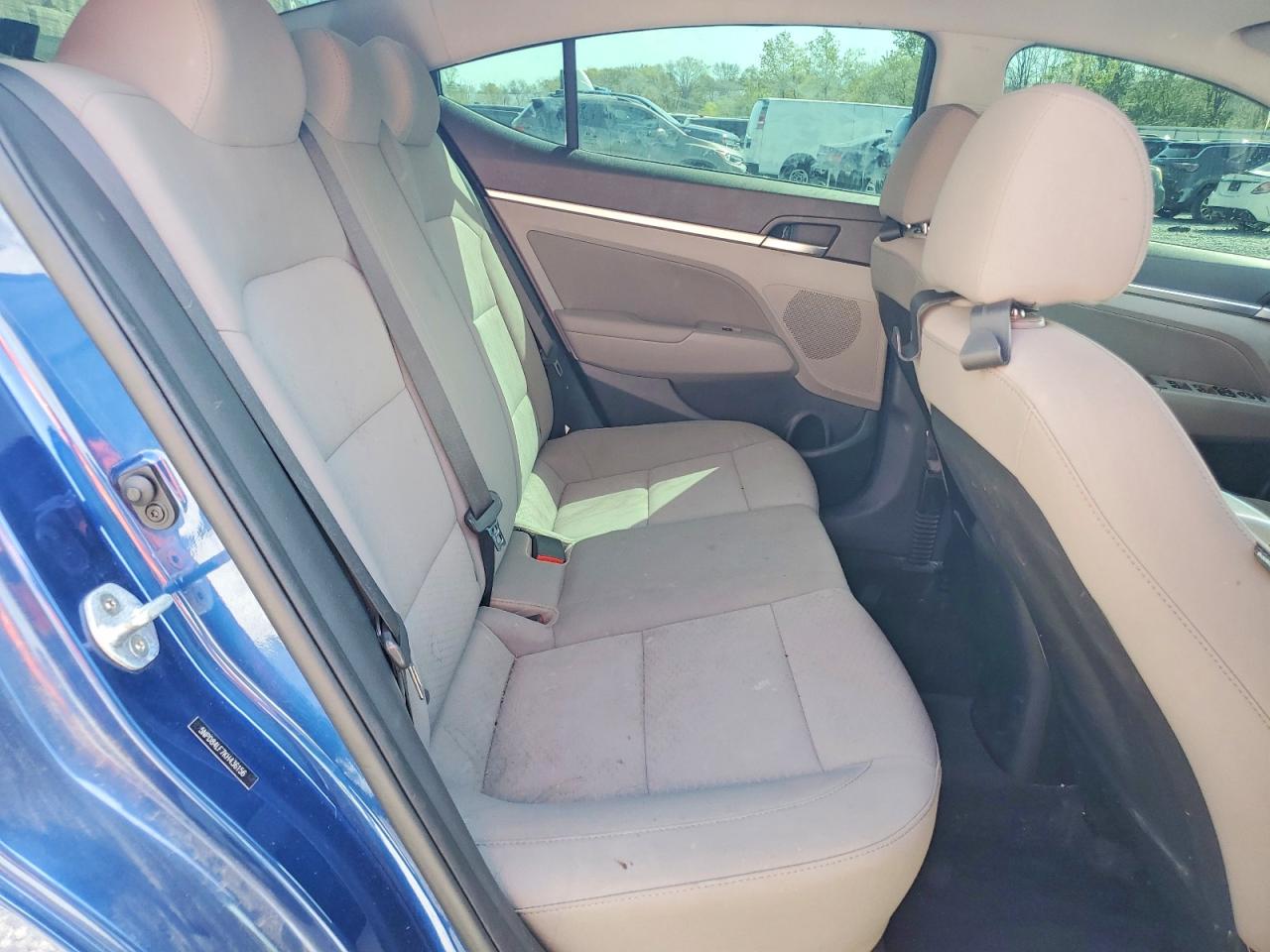 2019 HYUNDAI ELANTRA SEL photo 19