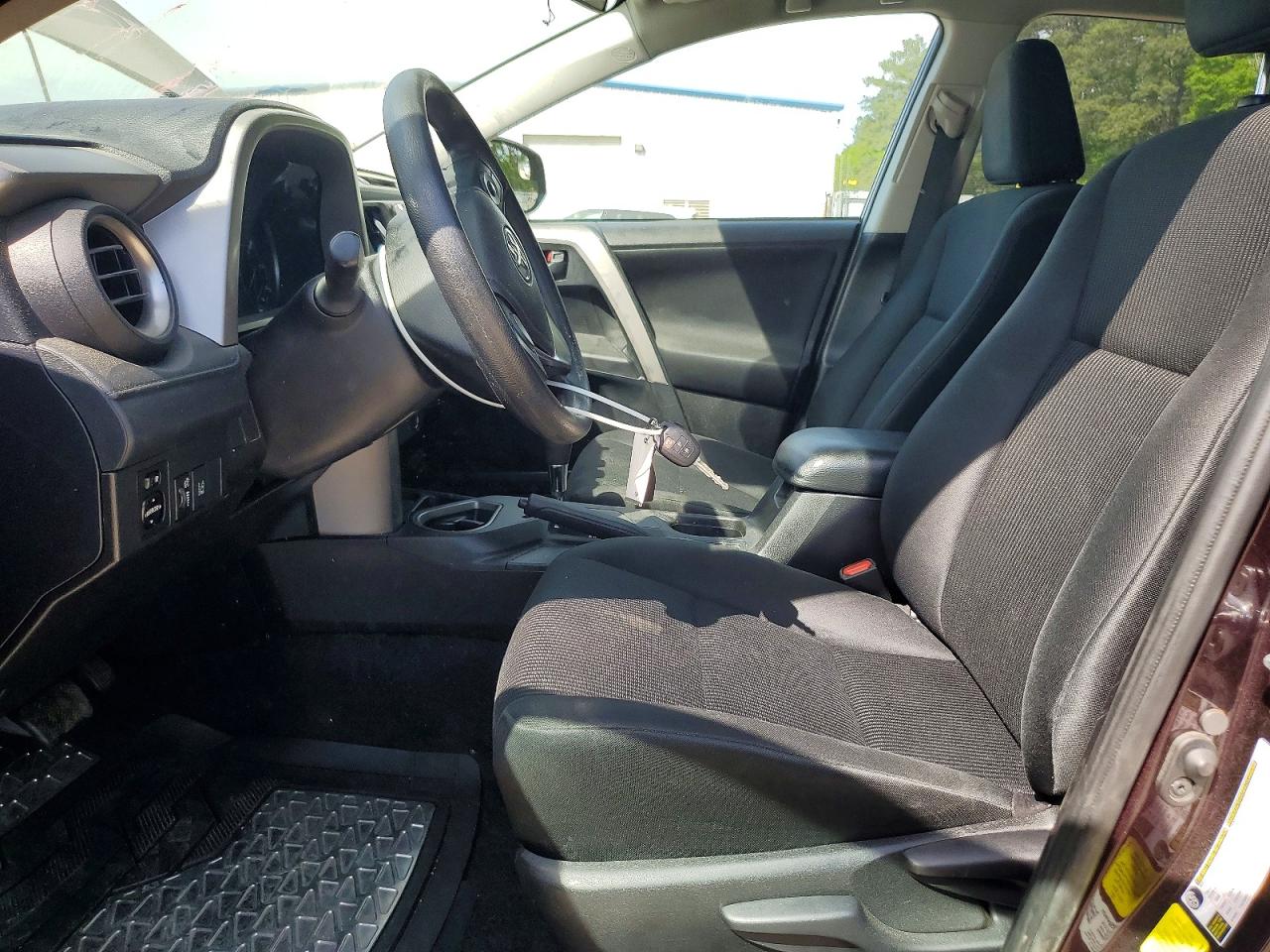 2017 TOYOTA RAV4 LE photo 13