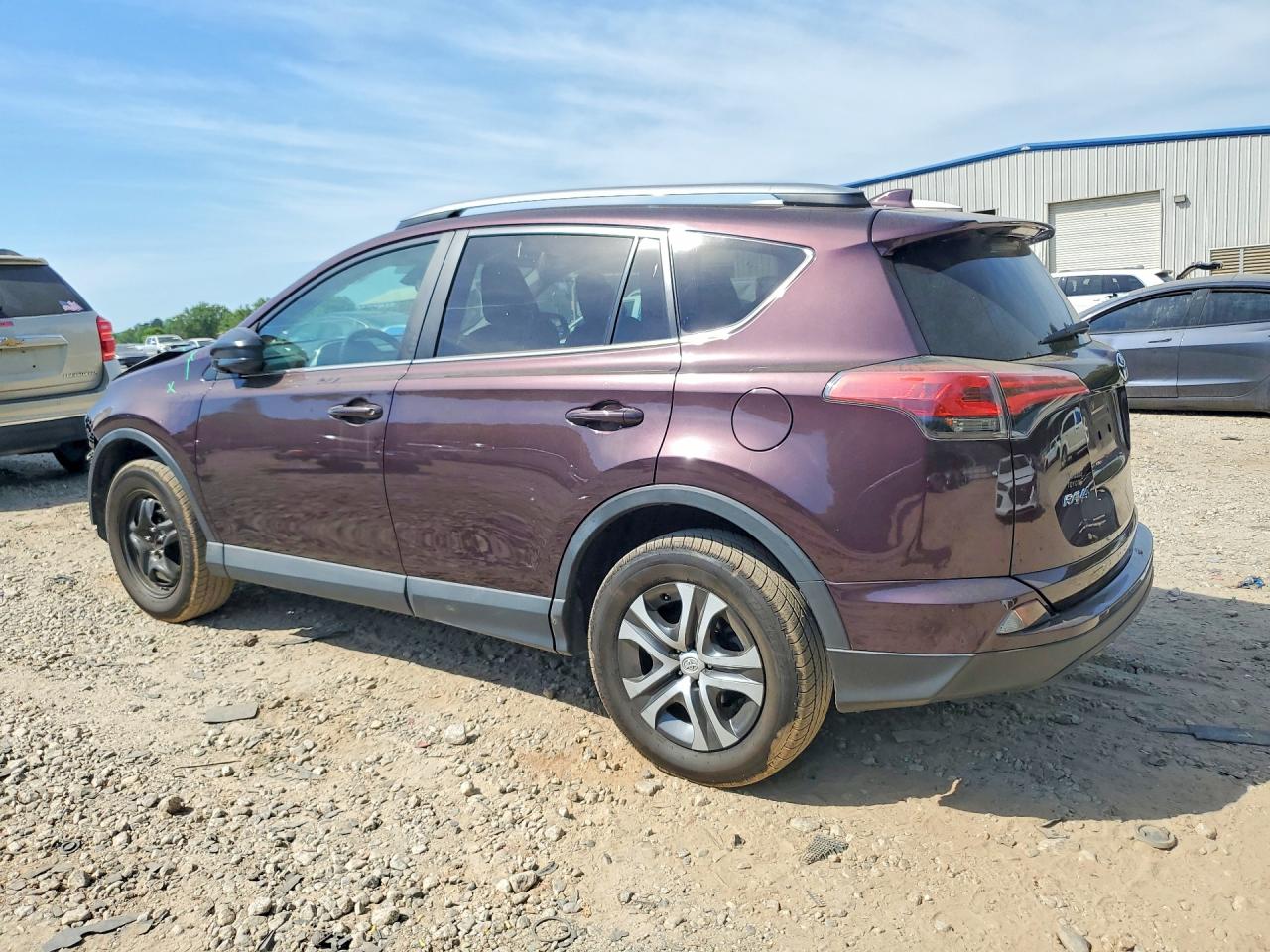 2017 TOYOTA RAV4 LE photo 3
