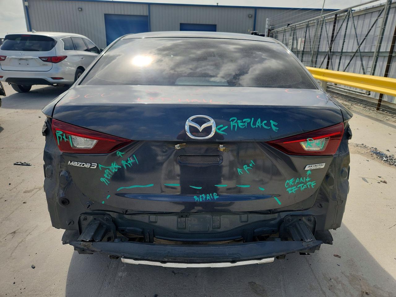 2014 MAZDA 3 SV photo 16