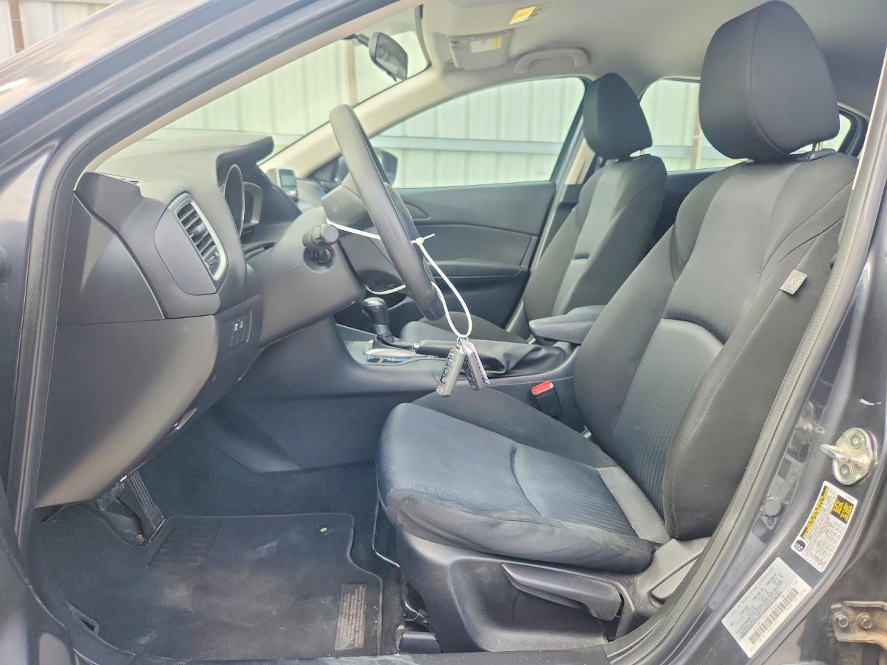 2014 MAZDA 3 SV photo 19