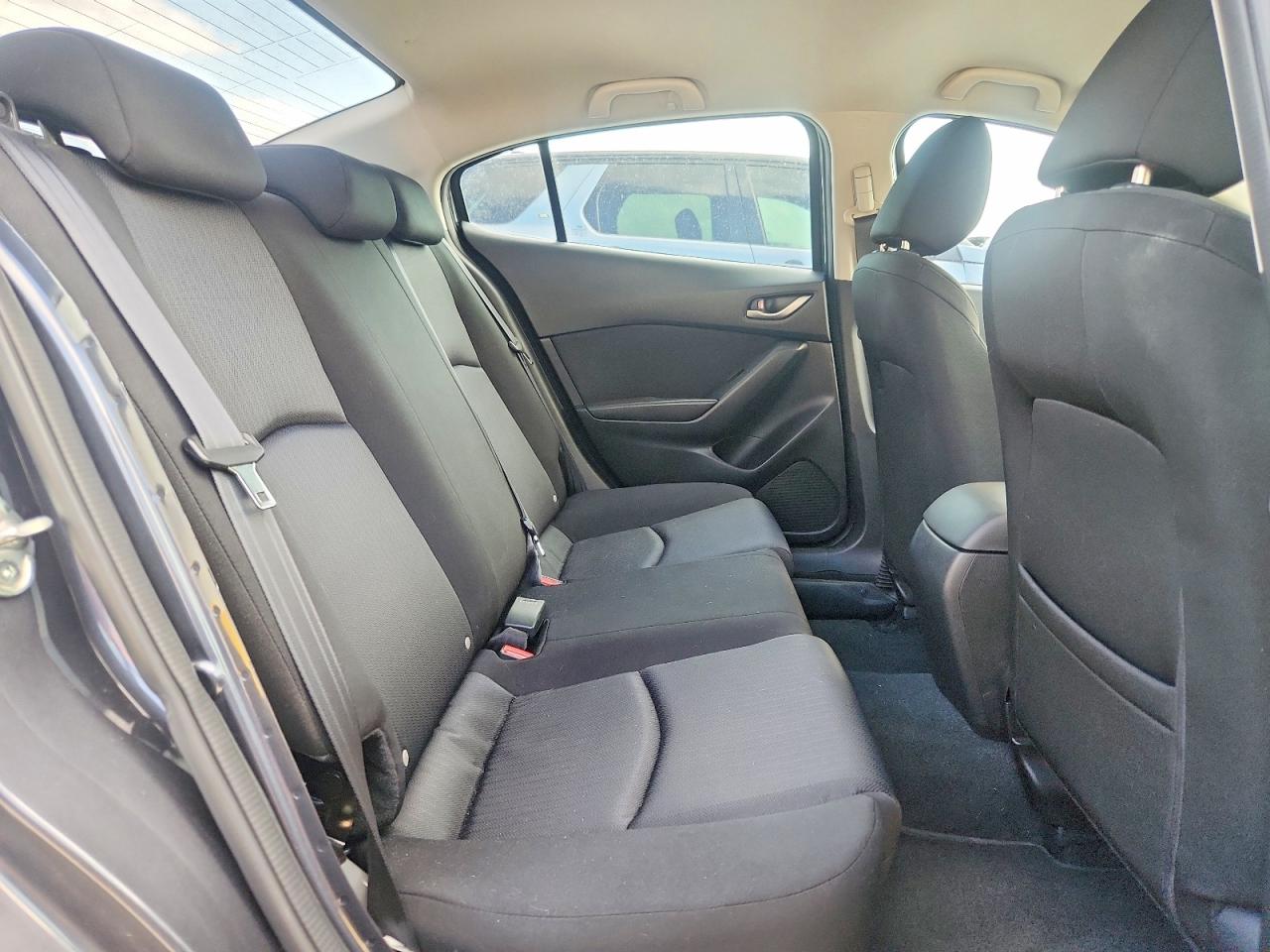 2014 MAZDA 3 SV photo 28