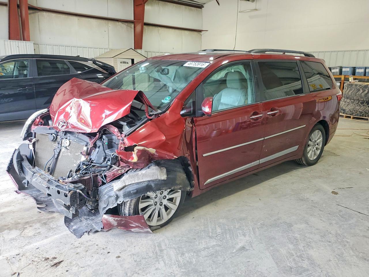 2015 TOYOTA SIENNA