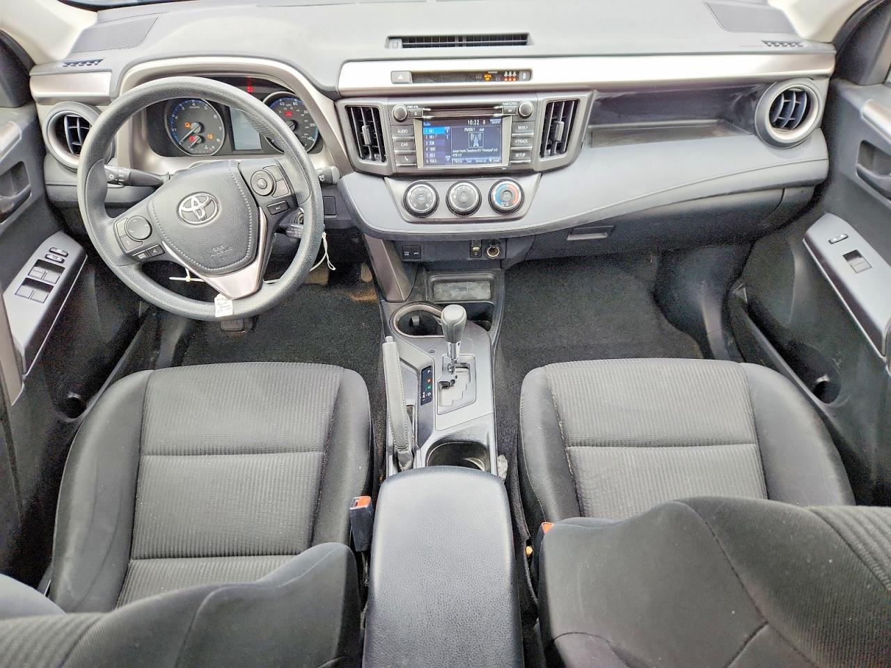 2017 TOYOTA RAV4 LE photo 15