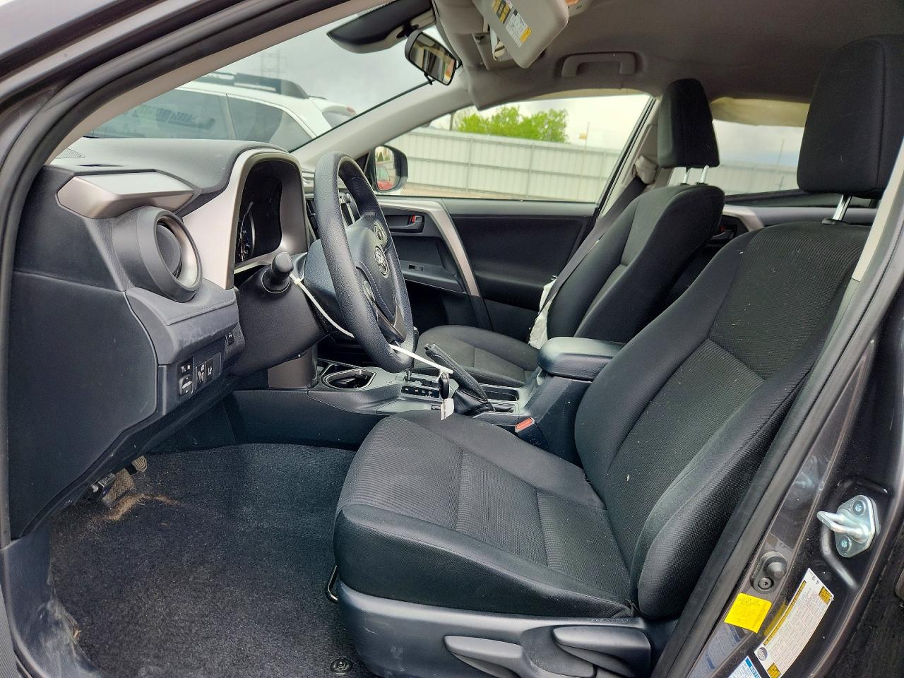 2017 TOYOTA RAV4 LE photo 13