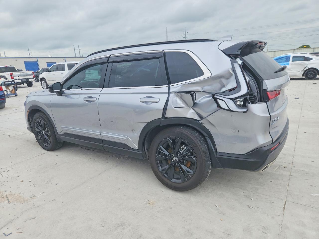 2024 HONDA CR-V SPORT TOURING photo 3