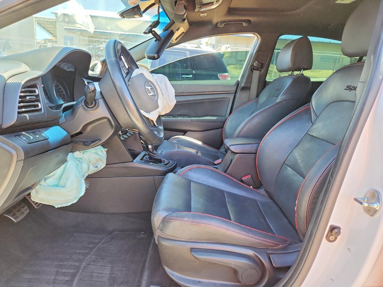 2019 HYUNDAI ELANTRA SPORT photo 19