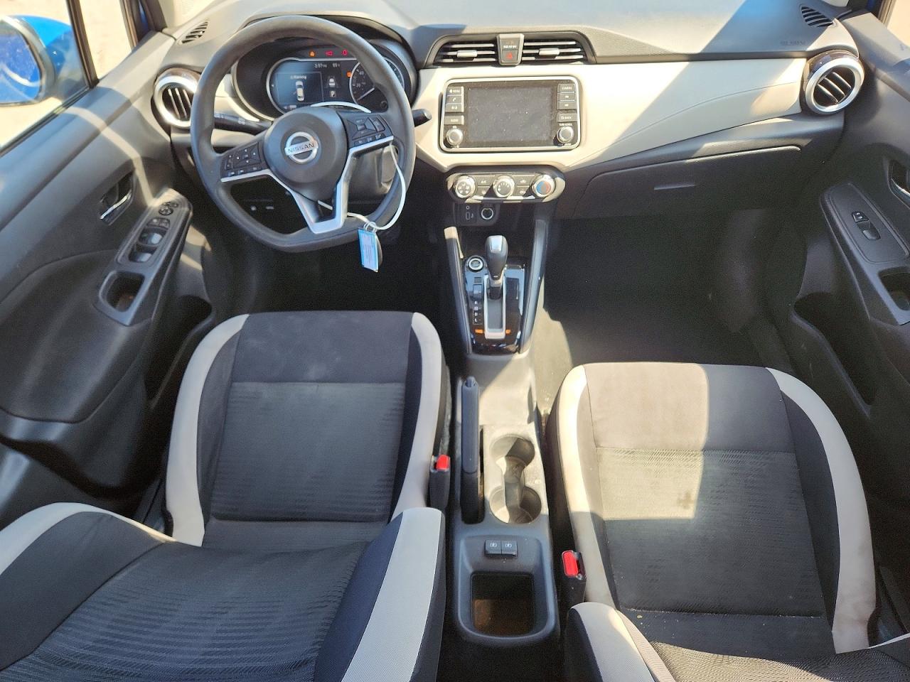 2021 NISSAN VERSA SV photo 15