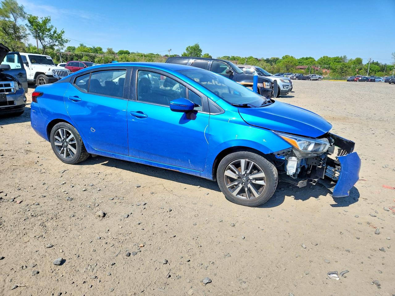 2021 NISSAN VERSA SV photo 7
