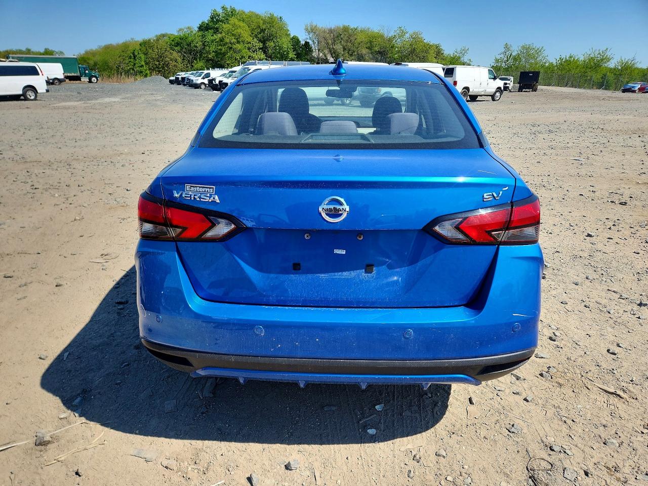 2021 NISSAN VERSA SV photo 11
