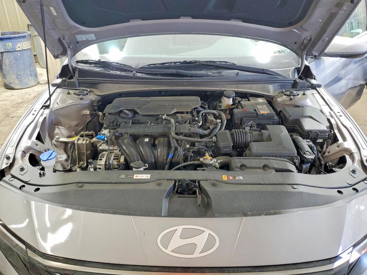 2025 HYUNDAI ELANTRA SEL photo 31