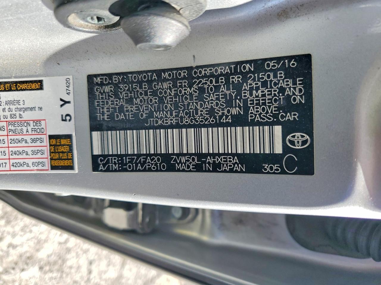 2016 TOYOTA PRIUS TWO photo 13