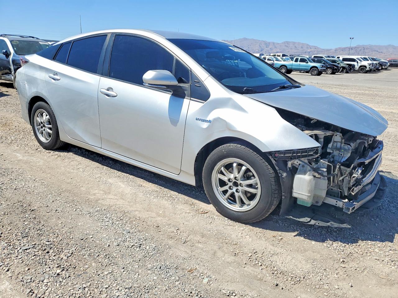 2016 TOYOTA PRIUS TWO photo 4