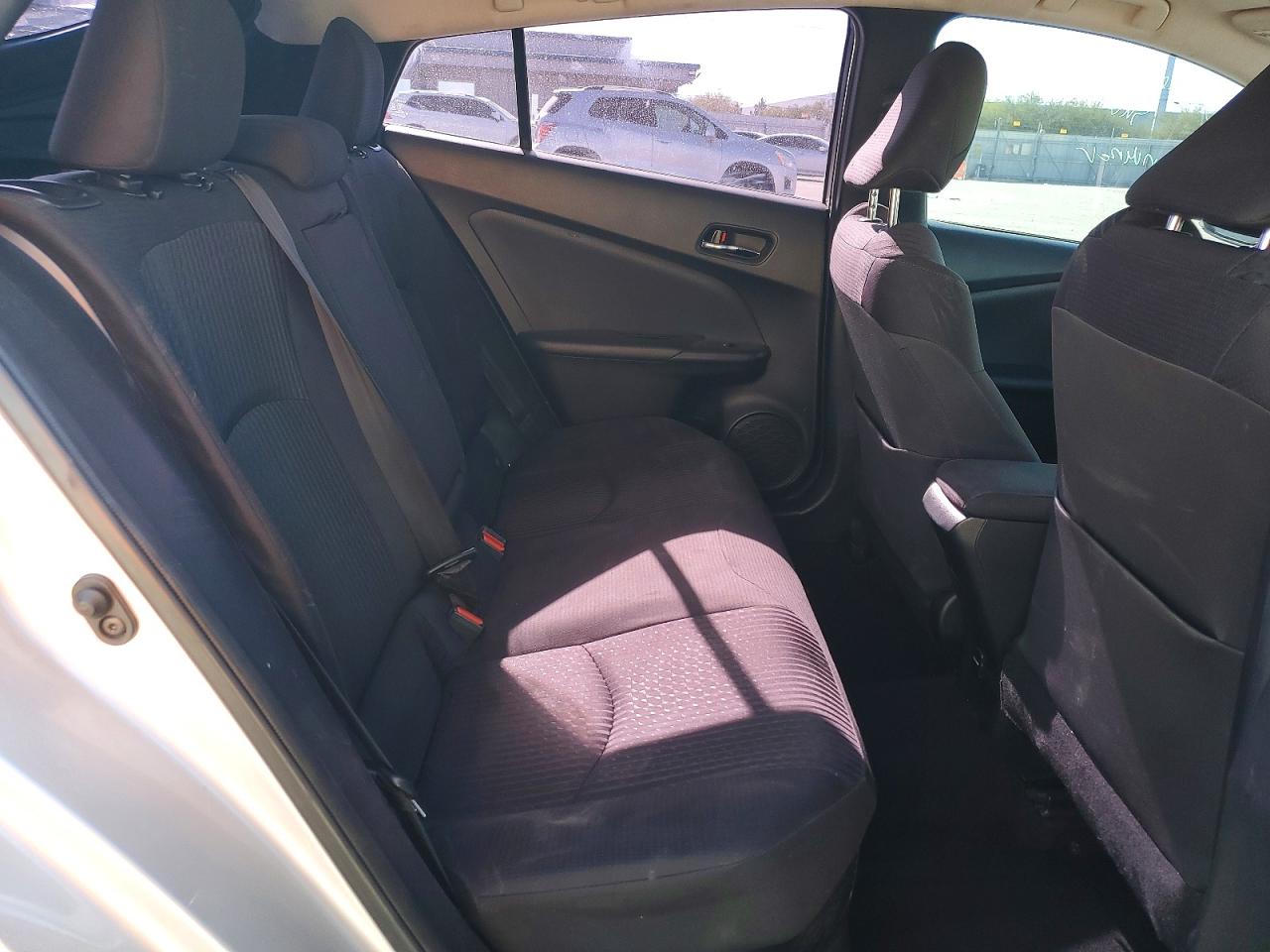 2016 TOYOTA PRIUS TWO photo 10
