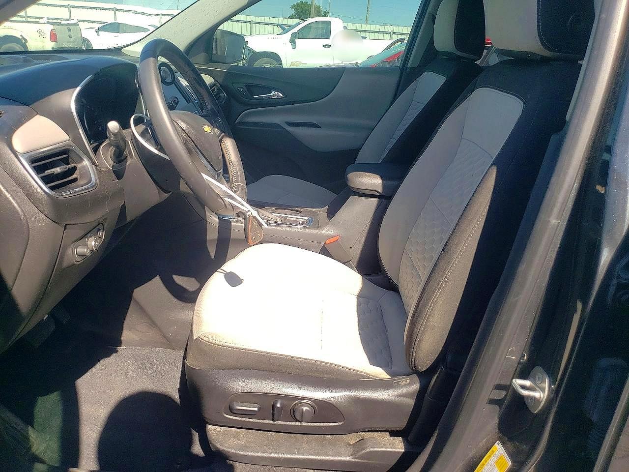 2020 CHEVROLET EQUINOX LT photo 19