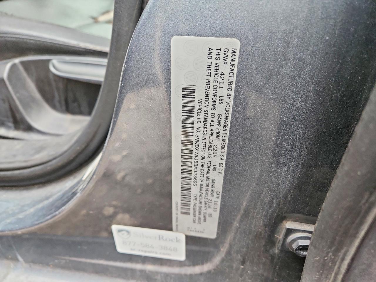 2011 VOLKSWAGEN JETTA SE photo 23