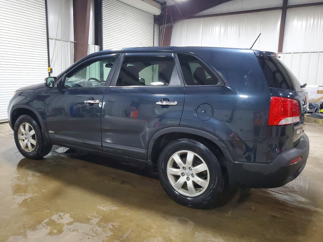2013 KIA SORENTO LX photo 4