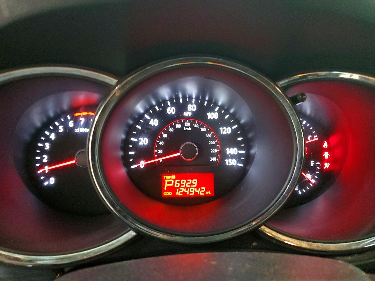 2013 KIA SORENTO LX photo 25