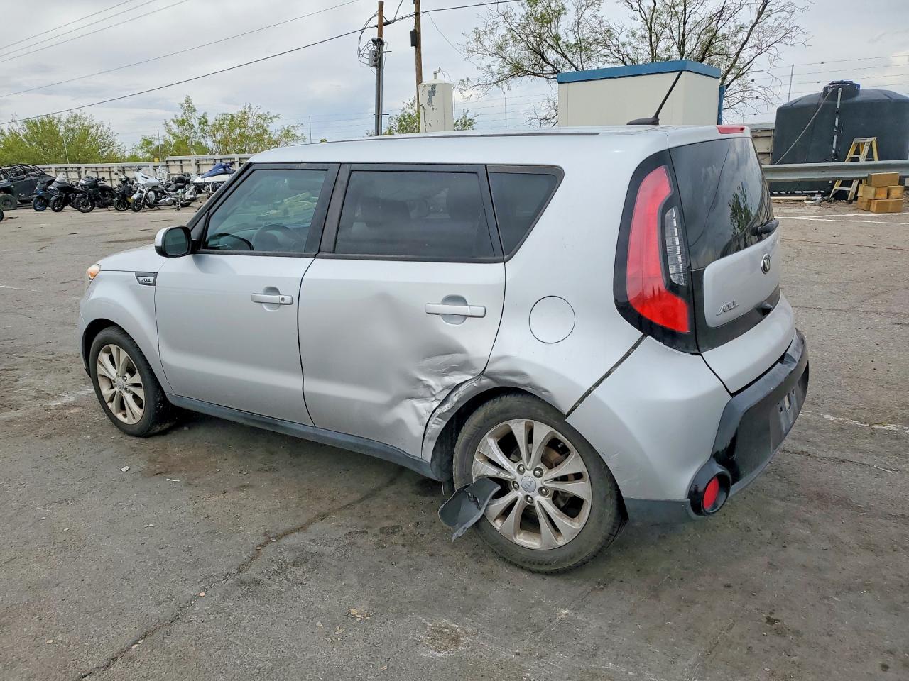 2016 KIA SOUL + photo 3