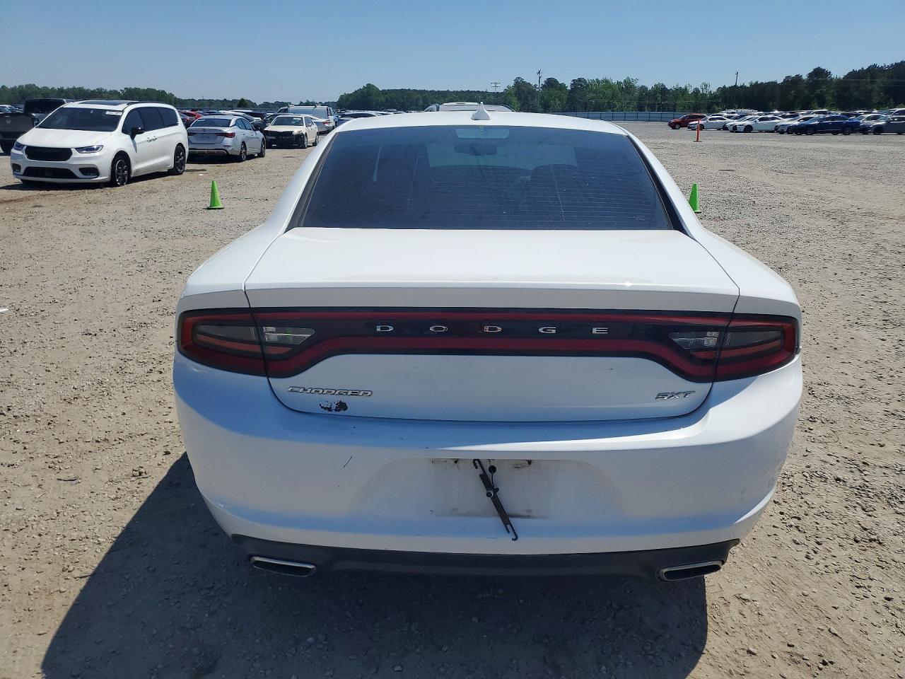 2016 DODGE CHARGER SXT photo 11