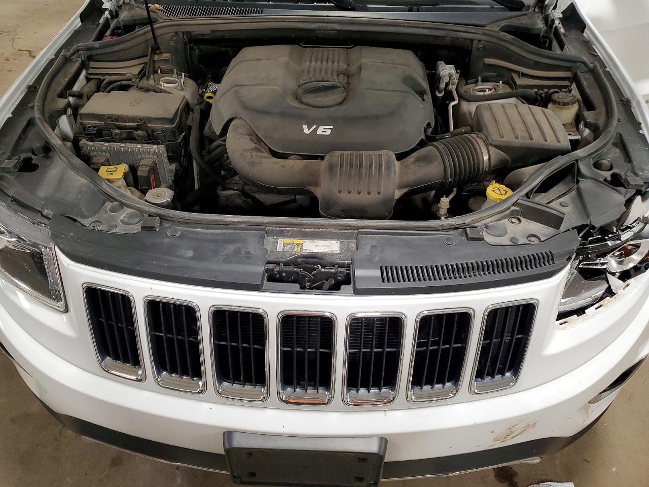 2015 JEEP GRAND CHEROKEE LIMITED photo 12