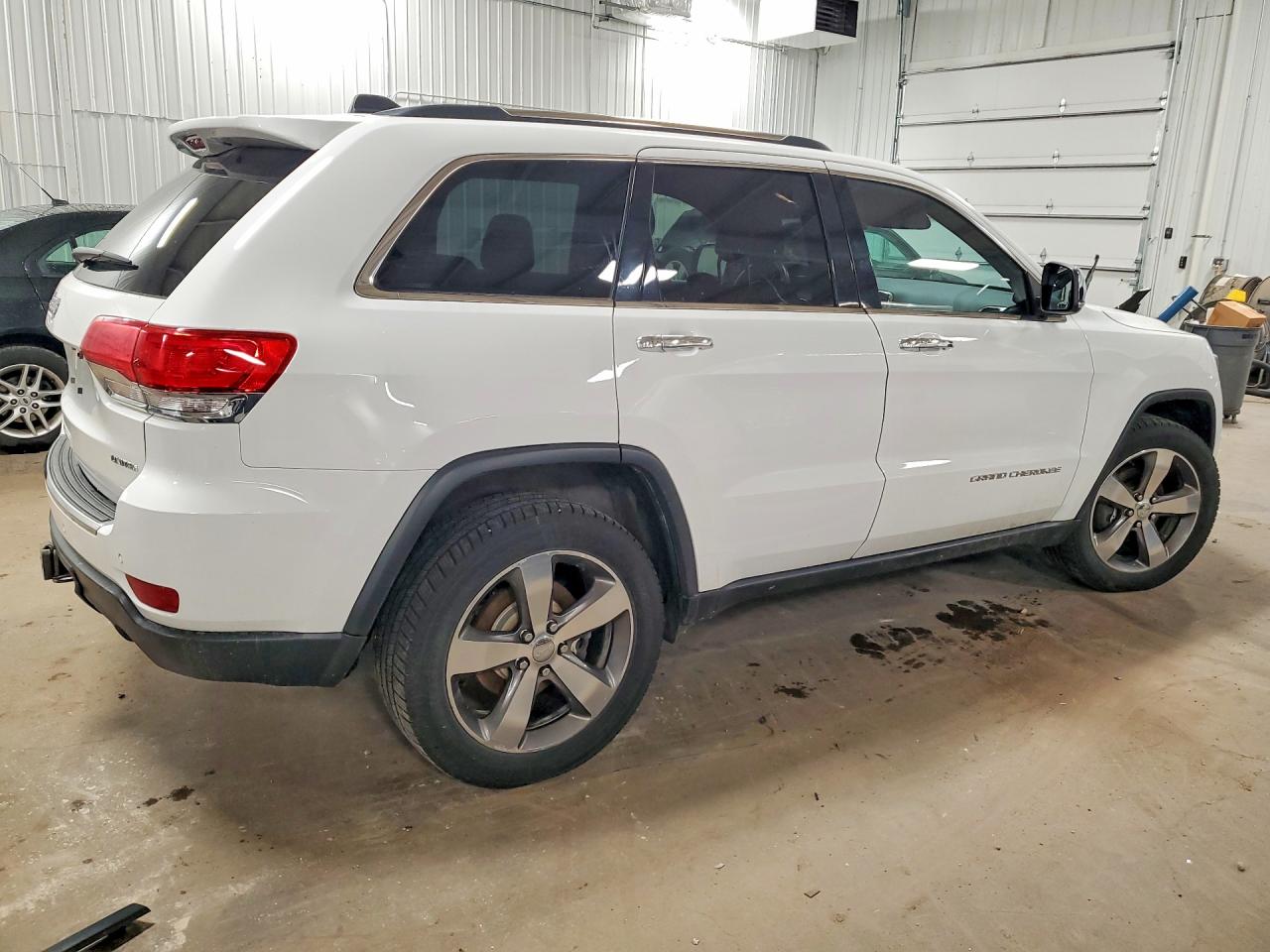 2015 JEEP GRAND CHEROKEE LIMITED photo 3