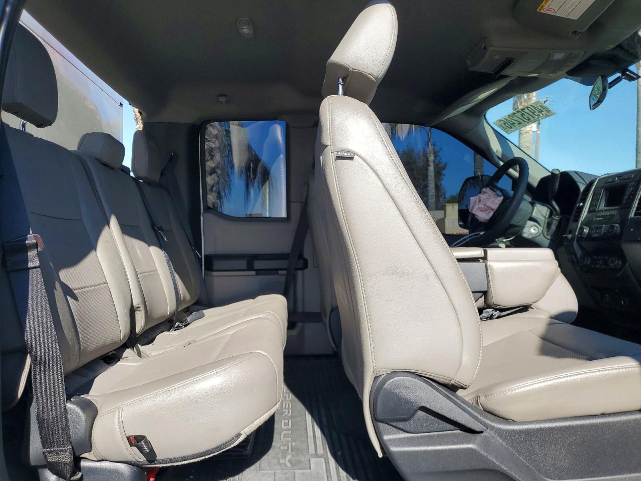 2022 FORD F350 SUPER DUTY photo 28