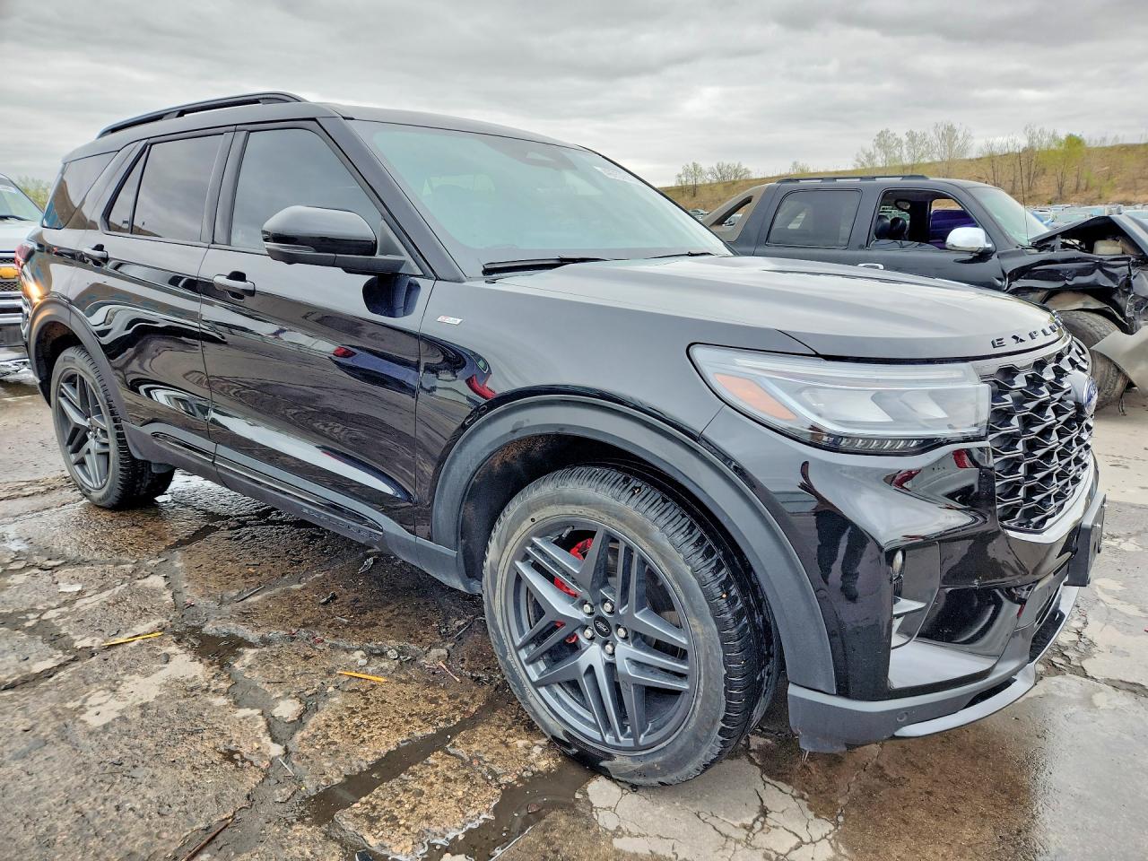 2025 FORD EXPLORER ST-LINE photo 7