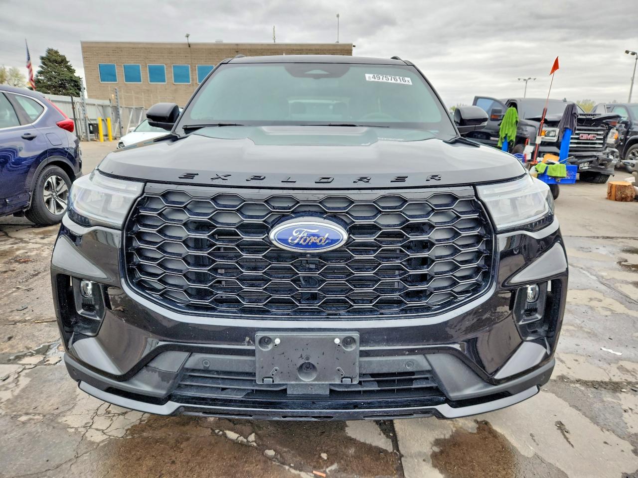 2025 FORD EXPLORER ST-LINE photo 9