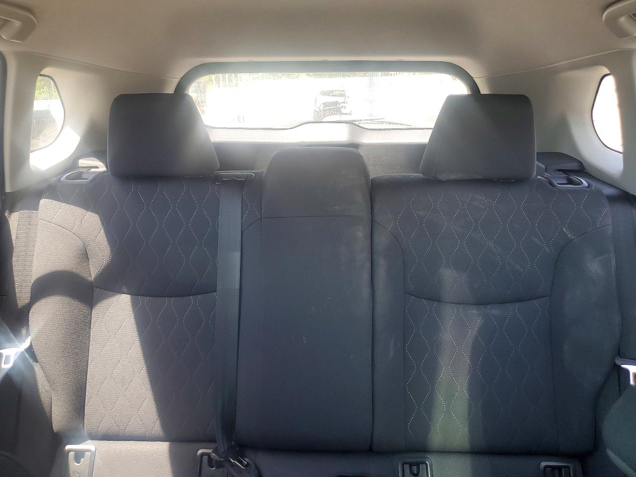 2024 TOYOTA COROLLA CROSS LE photo 19